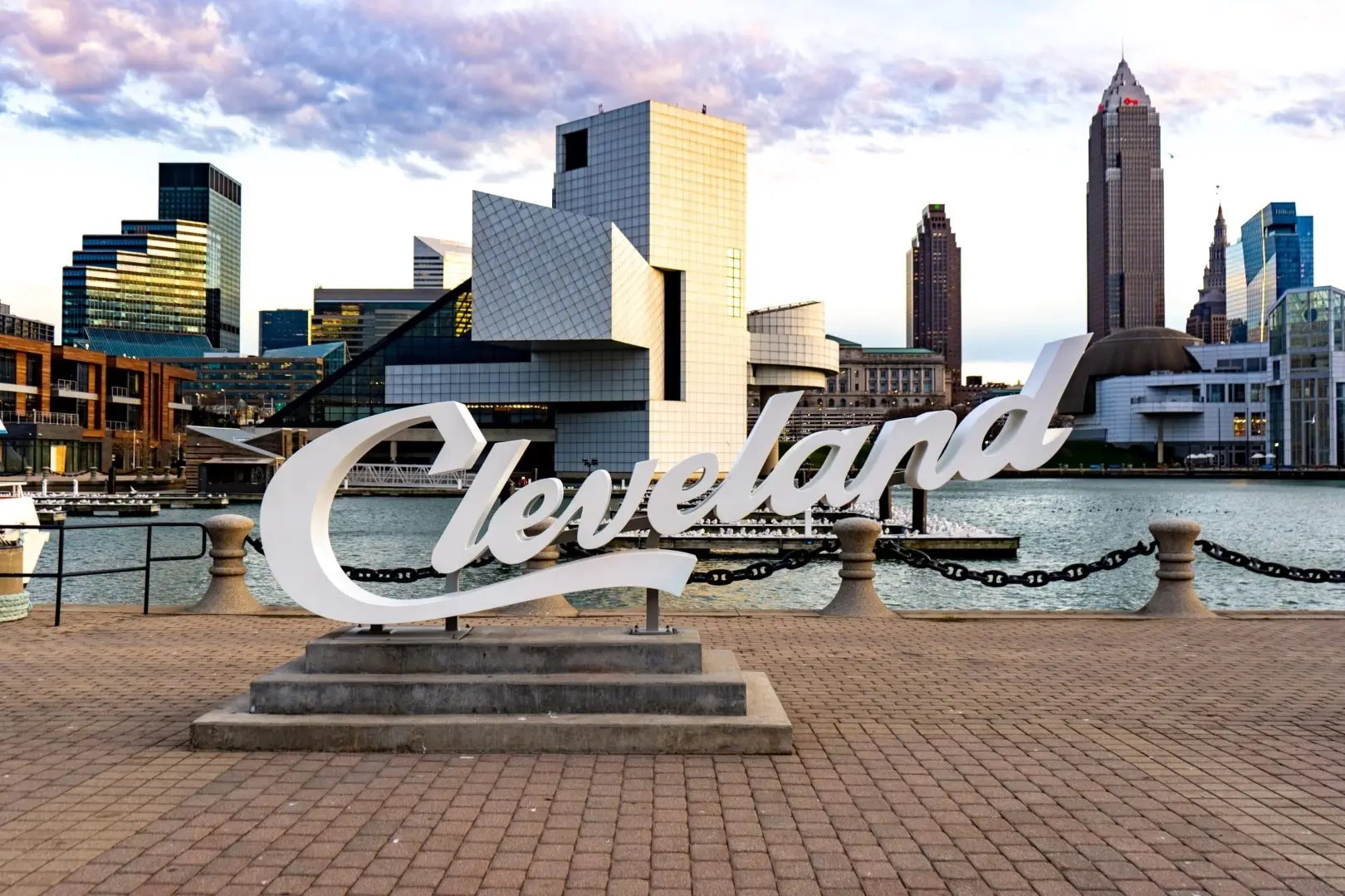 Advantages of Investing in the Cleveland Residential Market with US financing for foreigners